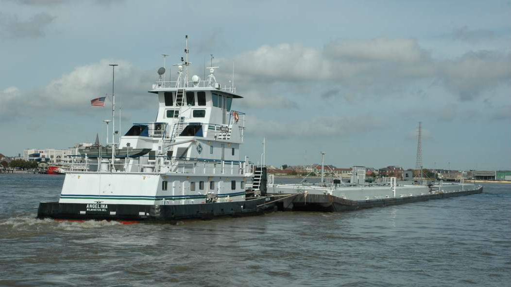 Barge Transport Wins on Fuel Efficiency